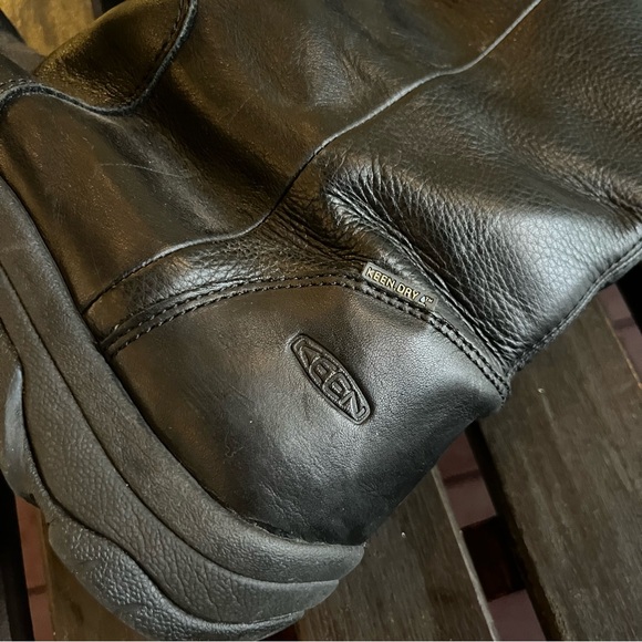 Keen Insulated Waterproof Leather Knee High Boots (10) - Picture 3 of 5